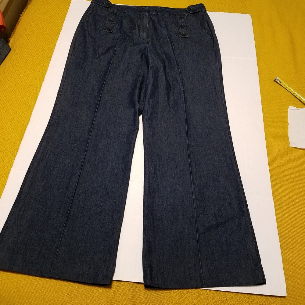 NWOT Larry Levine Stretch Bell Bottom Jean's